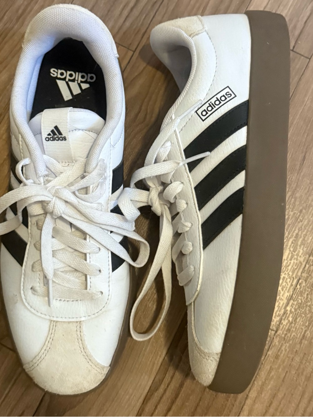 Adidas womens White & Black Retro Court Sneakers